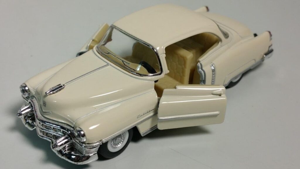 Kinsmart 1953 Cadillac Series 62 Eggshell White 2 Door Coupe 1/43 O Scale Diecast Car for unisex