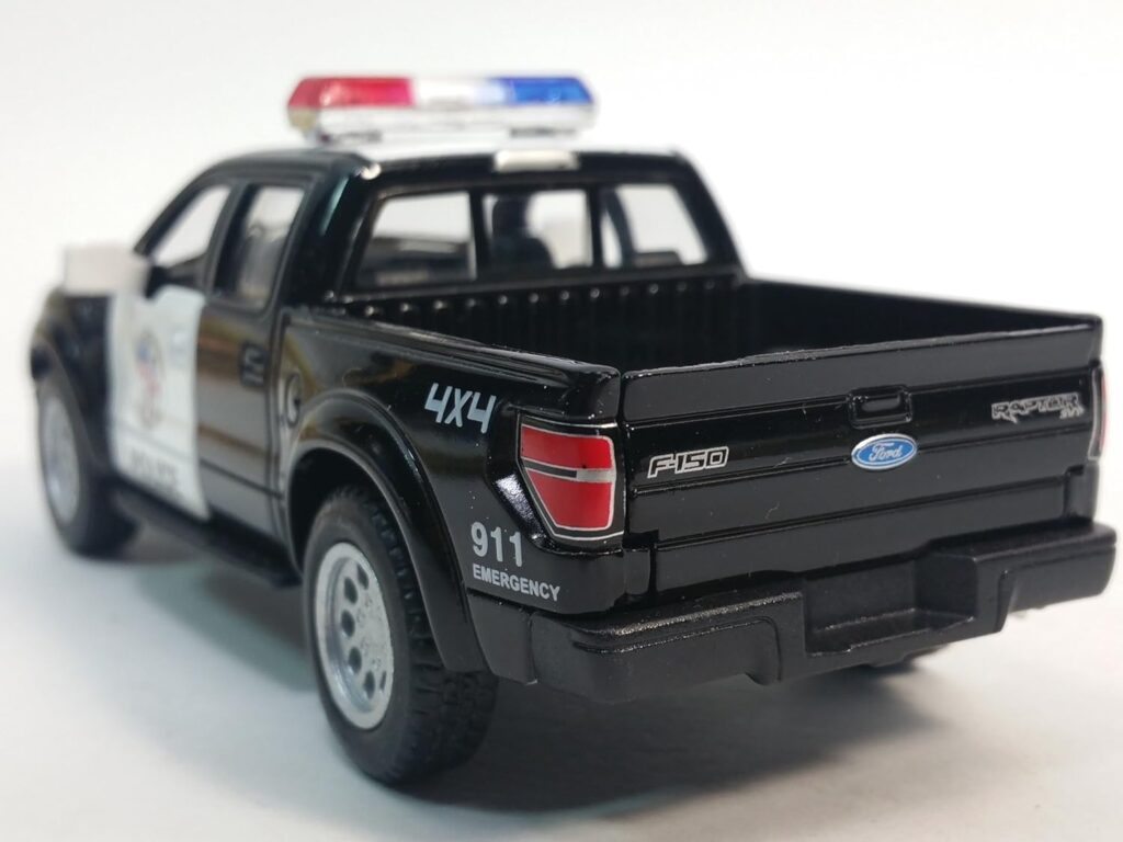 KiNSMART 2013 Ford F-150 SVT Raptor Supercrew Police Edition 1:46 Scale Die Cast Metal Model Toy Truck