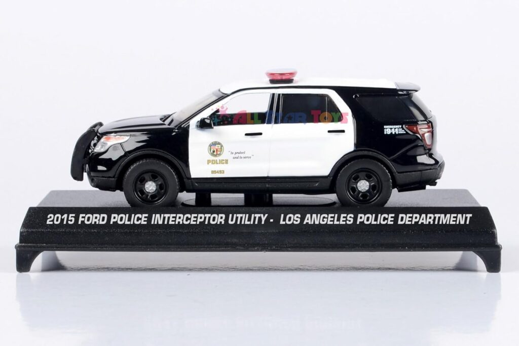 Motormax 2015 Ford Explorer Los Angeles Police Department LAPD Police Interceptor Utility 1:43 Diecast Police Car w/Acrylic Case 79493