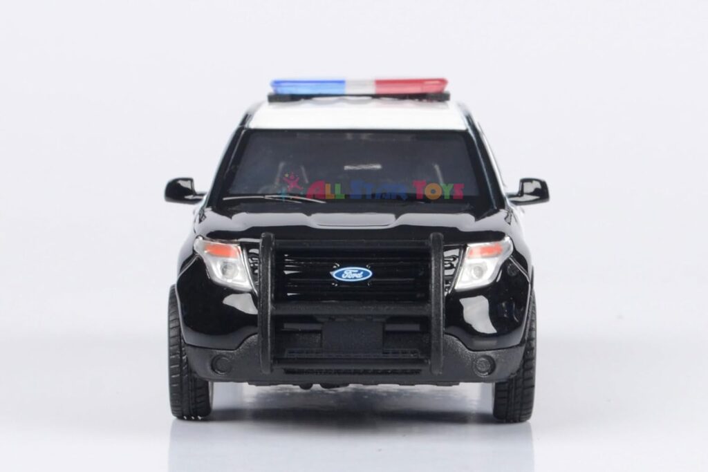 Motormax 2015 Ford Explorer Los Angeles Police Department LAPD Police Interceptor Utility 1:43 Diecast Police Car w/Acrylic Case 79493